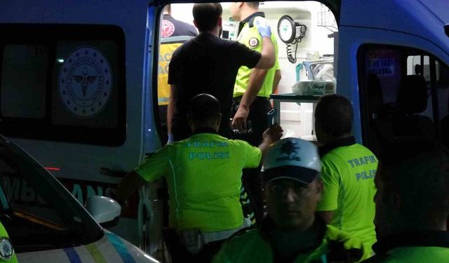 Malatya’da trafik polisi aracına otomobil çarptı: 2’si polis 3 yaralı