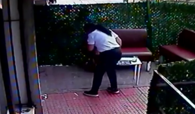 Biz Heimlich ülkesiyiz! Ankara'da boğazına cisim kaçan kadın böyle kurtarıldı