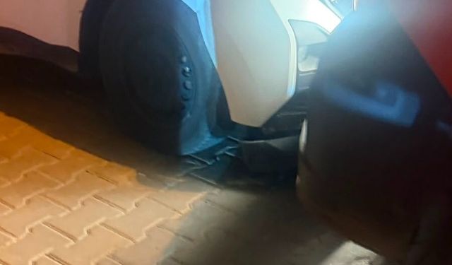 Kocaeli’de ‘dur’ ihtarına uymayan sürücü kazaya neden oldu: Bir polis memuru yaralandı