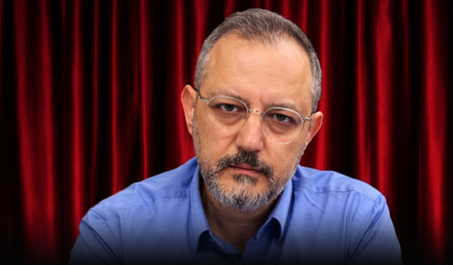 Erdem Atay kimdir? Erdem Atay siyasi görüşü nedir? Erdem Atay hangi gazetede yazıyor?