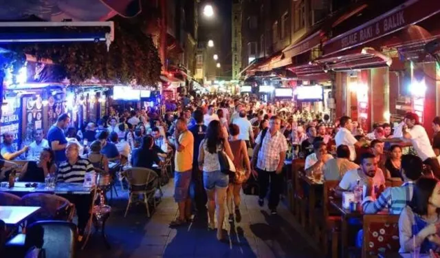 Eskişehir’de 'Barlar Sokağı kapatılsın' tartışması büyüdü: AK Partili Vekil Hatipoğlu geri adım atmadı