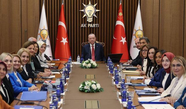 AK Parti’ye geçeceği iddia edilmişti: CHP’li Foça Belediye Başkanı Erdoğan’ın toplantısında