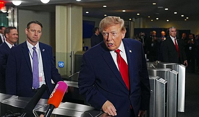 ABD ile İran arasında 3 saatlik görüşme gerçekleşti: Trump anlaşma için tarih verdi