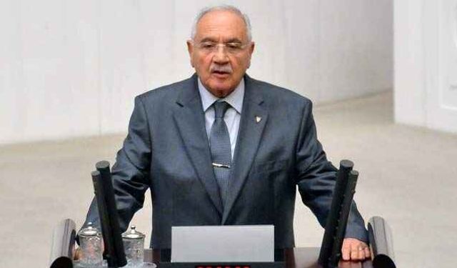 Vecdi Gönül kimdir, eşi kimdir? Vecdi Gönül'ün oğlu ve kızı kimdir?