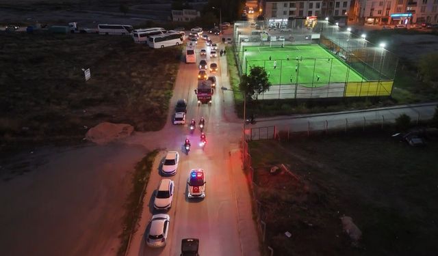 Eskişehir'de yürekleri ısıtan görüntü! Şehit oğluna unutulmaz sünnet sürprizi