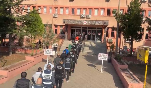 Ankara dahil 15 ilde siber suç operasyonu: 26 şüpheli tutuklandı
