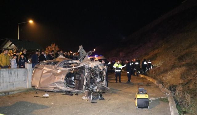 Çevre yolunda feci kaza! Araç 22 metre yükseklikten uçuruma yuvarlandı