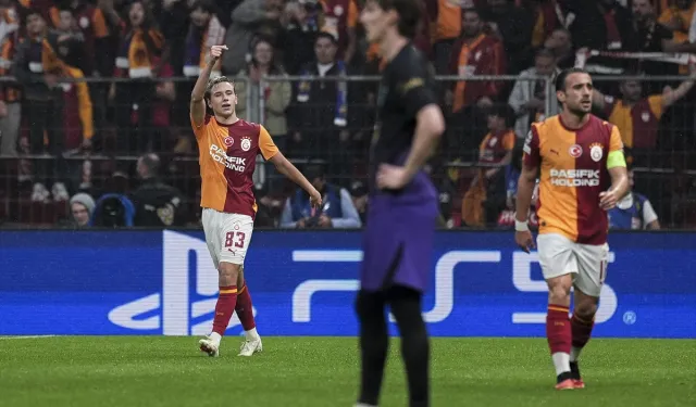 Galatasaray öne geçtiği maçta Barcelona’ya 4-1 mağlup oldu