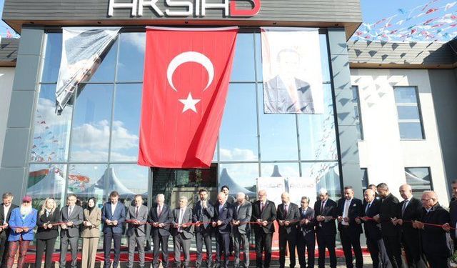 Ankara iş dünyası Akyurt'ta buluştu: AKSİAD'ın yeni hizmet binası açıldı!
