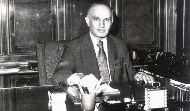 Ziya Müezzinoğlu kimdir? Hangi partiden? Çocukları kimler? İşte eserleri