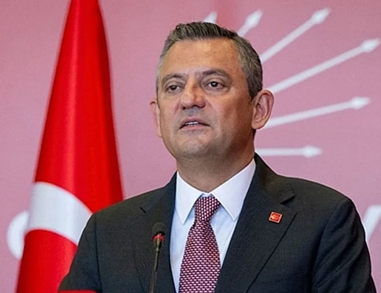 CHP sahaya iniyor! Özgür Özel'den dikkat çeken sözler: "Savunma bitti, hücum başladı"