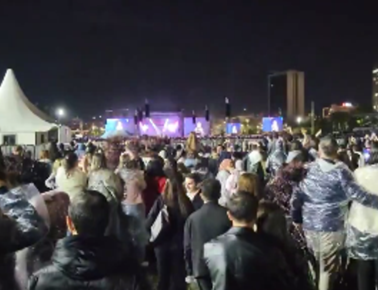 Ankara’da Tarkan coşkusu! Konsere balkondan katıldılar