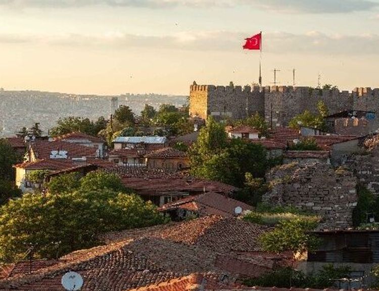 Ankara'nın zirvesindeki tarih! Binlerce yıllık kale zamana meydan okuyor