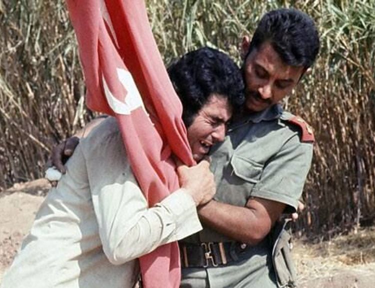 Kardeşlerimizin kaderini değiştiren gün: Kıbrıs Barış Harekatı 52. yılı kutlu olsun!