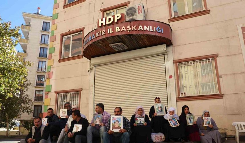 Diyarbakır anneleri, kendilerini ziyaret etmeyen CHP Genel Başkanı Özel’i kınadı