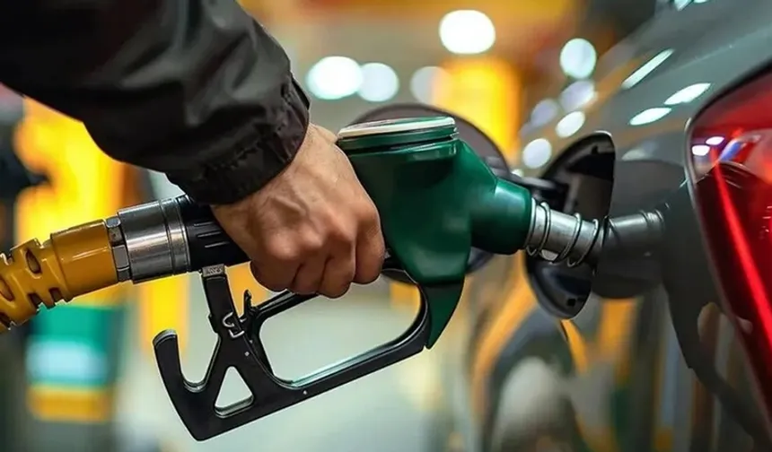 Araç sahipleri müjde: Motorine indirim geliyor!