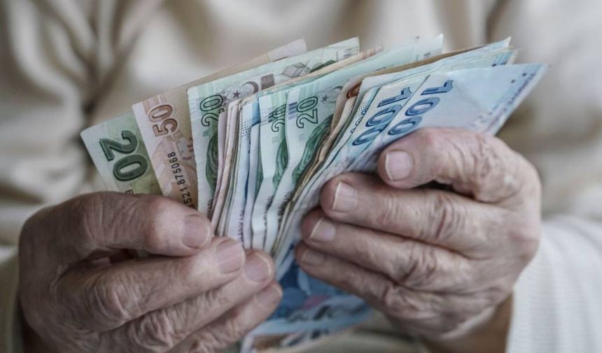 Emekliye Kurban Bayramı ikramiyesi ne zaman yatacak? 2025 ikramiye tutarı ve ödeme takvimi belli oldu!