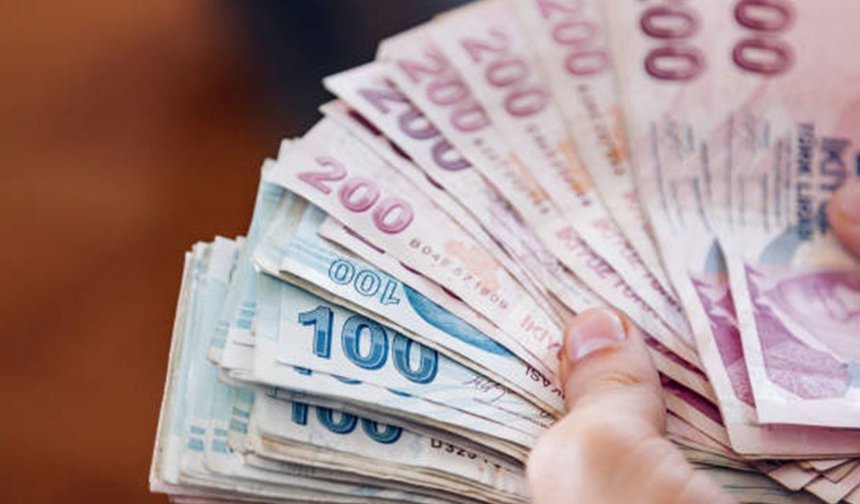 Emekli maaşlarına ek zam geliyor! Kim ne kadar alacak?