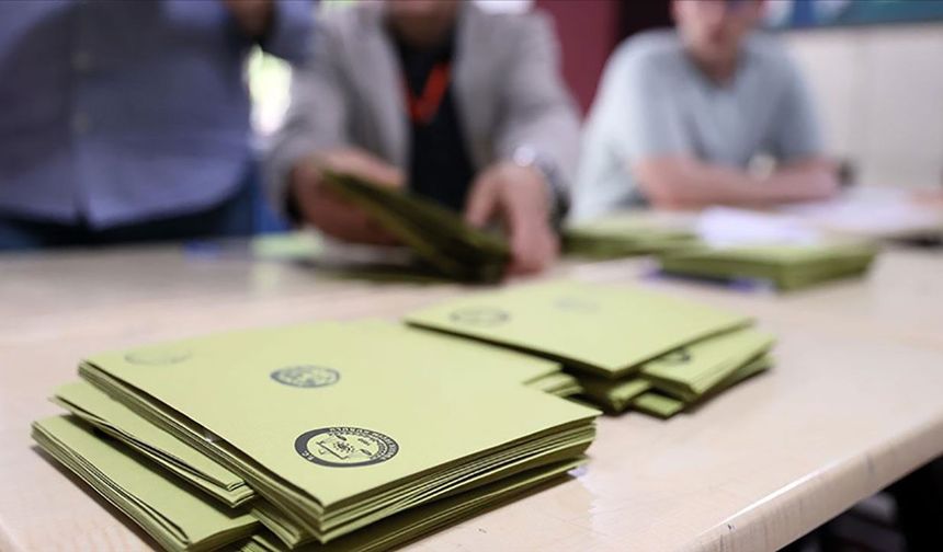 Siyasette dengeleri değiştiren anket: Hangi parti kaç milletvekili çıkarıyor?
