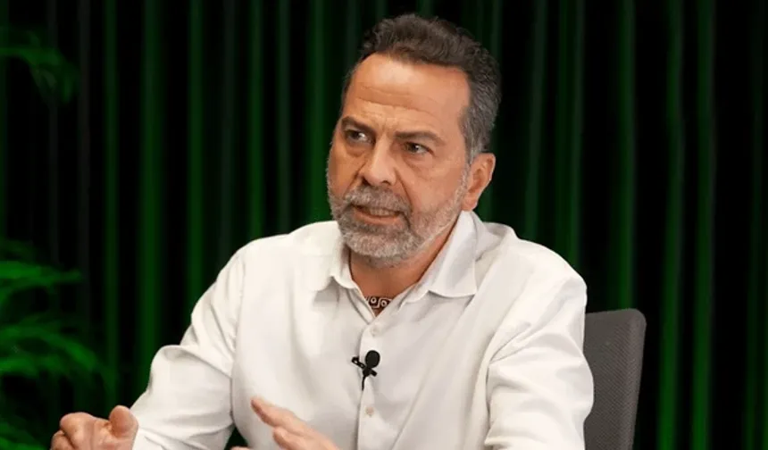 15 Temmuz paylaşımı başını yaktı! Nasuh Mahruki hakkında 4 yıl 6 aya kadar hapis talebi