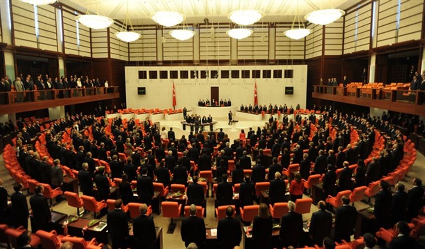 AK Parti'den yeni yasa teklifi: Belediyelere nüfus kriteri geliyor!