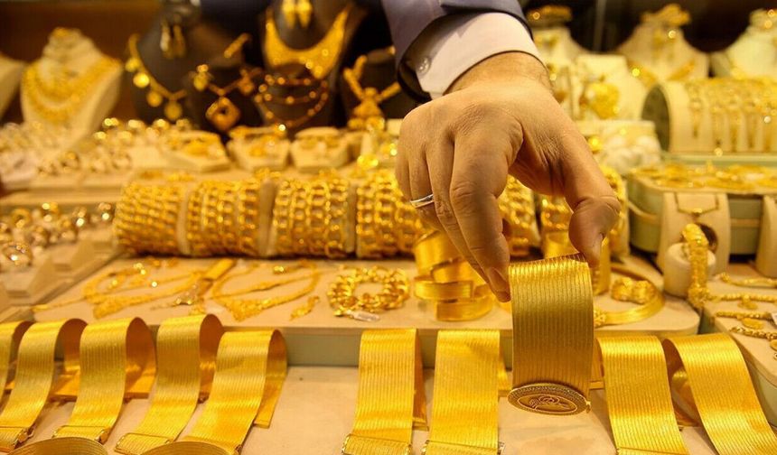 İslam Memiş'ten çarpıcı tahmin: 10 bin liralık gram altın için tarih verdi!
