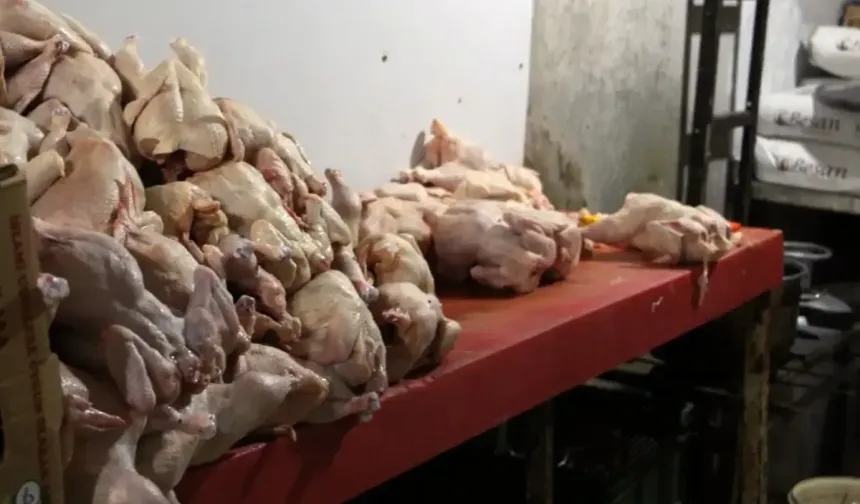 Döner imalathanesinde skandal: Hijyen ve sağlık kurallarını böyle hiçe saydılar!