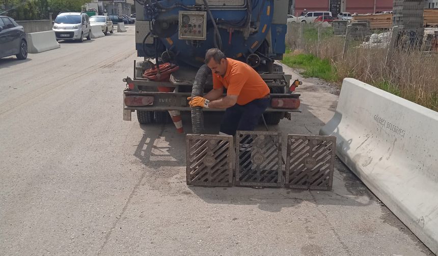 Ankara’da Yağmur Suyu Izgaralarında Temizlik Seferberliği