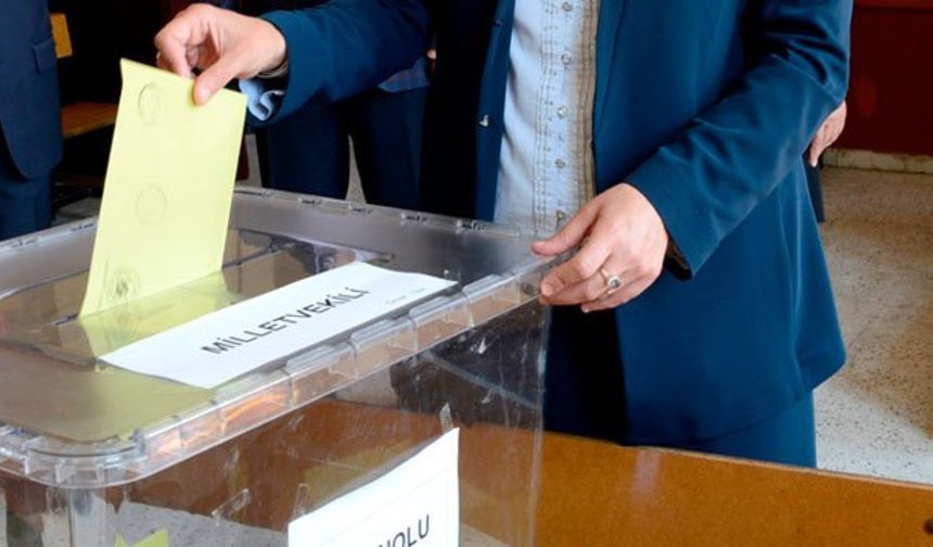 Altaylı’dan çarpıcı seçim analizi: AK Parti dipte ama Erdoğan hâlâ en güçlü aday