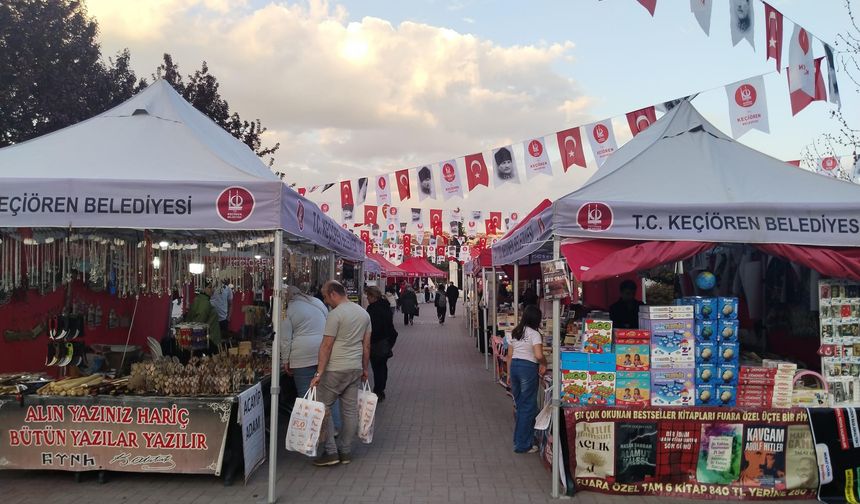 Keçiörenliler kitap fuarını çok sevdi!