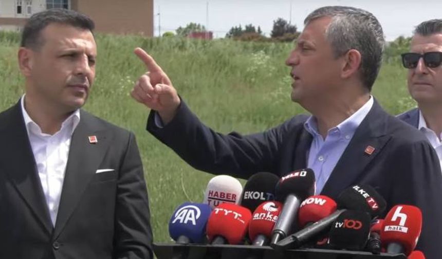 Özel 'AK Parti’de yolsuzluk görmezden geliniyor' dedi salı gününü işaret etti