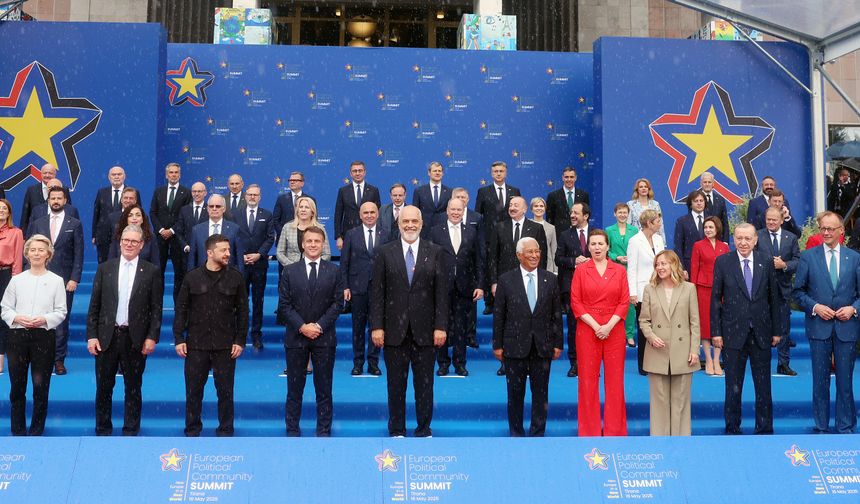 Cumhurbaşkanı Erdoğan'dan Avrupa'da kritik mesajlar!