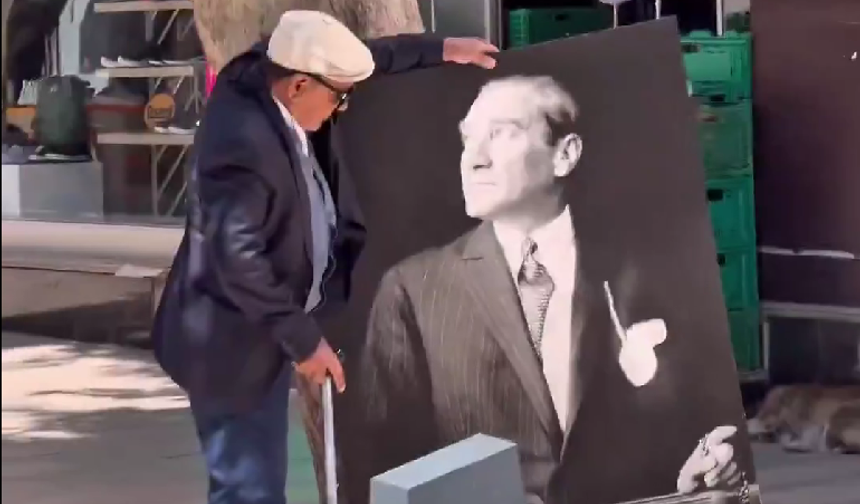 Sokakta bırakılan Atatürk portresiyle sosyal deney: Vatandaşların duyarlılığı göz doldurdu