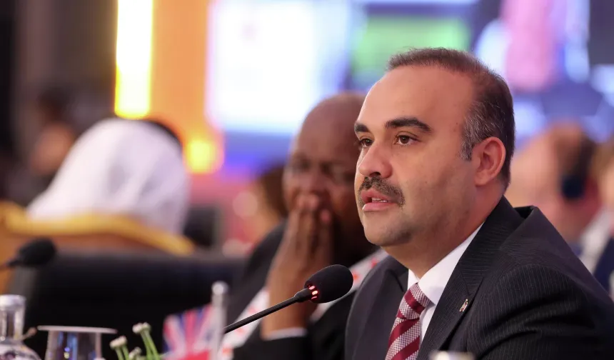 Bakan Kacır Duyurdu: TÜBİTAK Destekli Yaz Akademileri 7. ve 8. Sınıf Öğrencilerine Kapılarını Açıyor