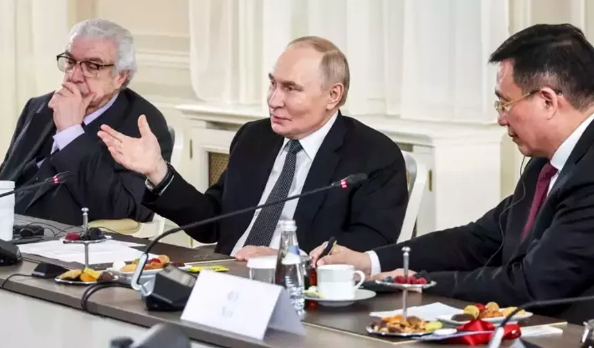 Ne diyeceği merak ediliyordu: Putin'den İran-İsrail savaşı açıklaması geldi!
