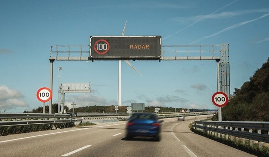 Vatandaş isyan etti... Radar uygulamaları sürücüleri zorluyor!