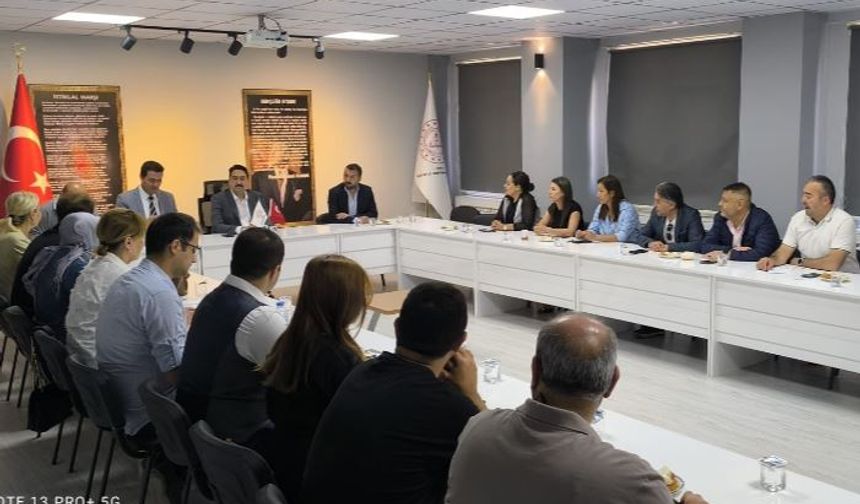 Bala’da Yeni Eğitim Yılı Toplantısı: Okul Müdürleri Bir Araya Geldi
