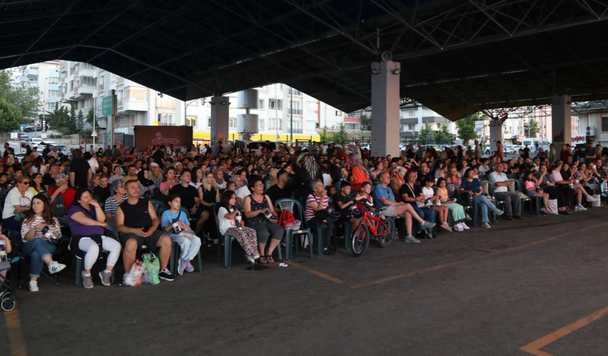 Ankara Çankaya'da Açık Hava Sinema Günleri Başladı