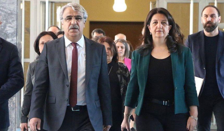 DEM Parti CHP Lideri Özgür Özel’le Görüşüyor!