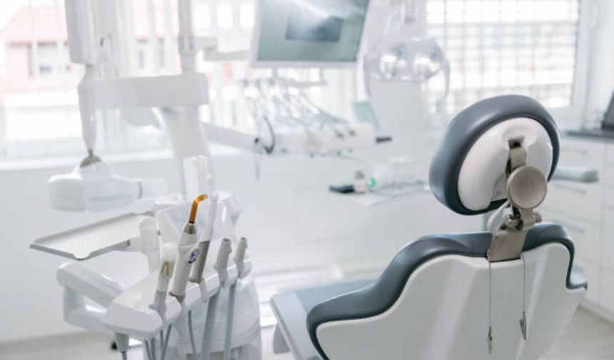 Devlet hastanelerinde diş krizi: Vatandaş özel kliniklere mahkum oluyor!