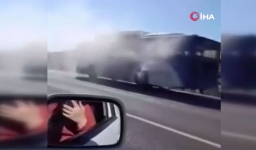 Ankara’da seyir halindeki EGO otobüsü alev aldı! Yolcular tahliye edildi