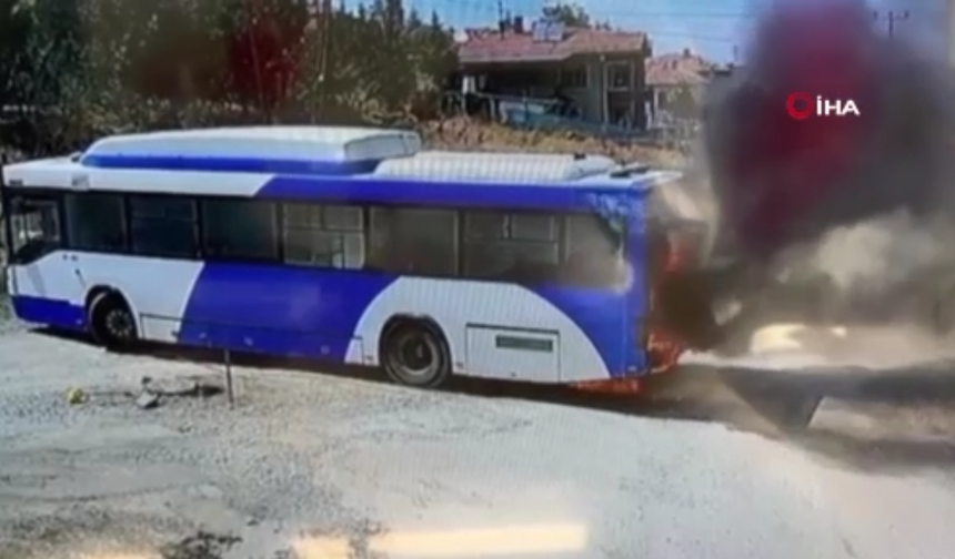 Ankara'da belediye otobüsünde korkutan yangın: Yolcular son anda kurtarıldı!
