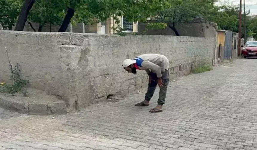 Nevşehir'de İlginç Anlar: Trafikten Kaçarken Yakalandı Namaz Kılmaya Başladı