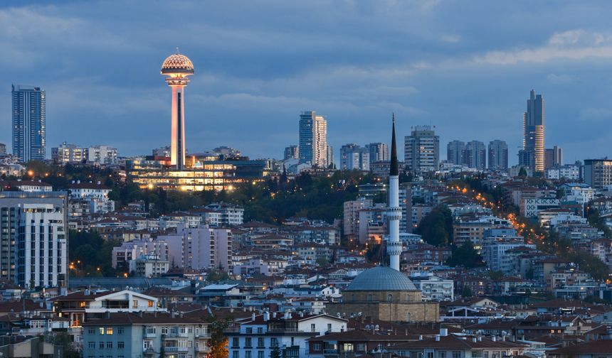 Ankara'da özel üniversite fiyatları cep yakıyor: En yüksek zam yüzde 80'i aştı!