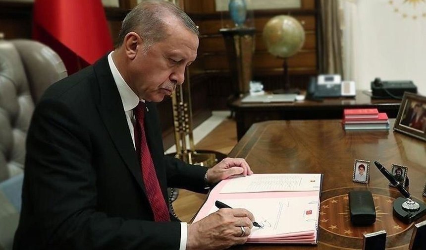 Erdoğan imzaladı: Büyükelçilikler ve bakanlıklara yeni atamalar yapıldı!