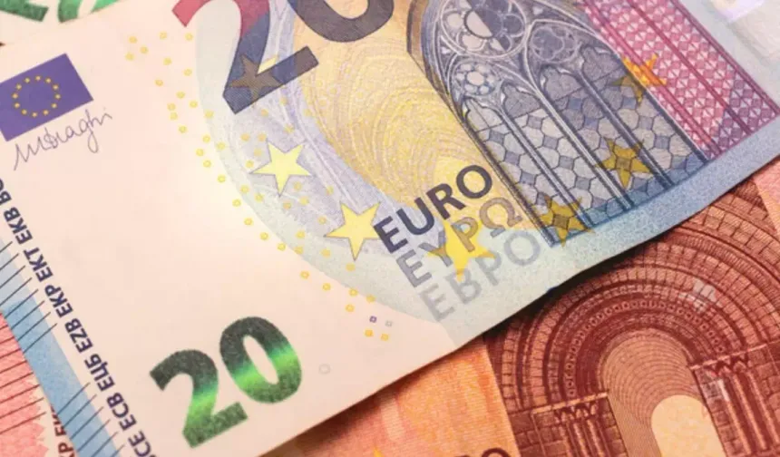 Eurosu olmayan bu şehrimize uğramasın: Lahmacun 30 euro hamburger 42 euro