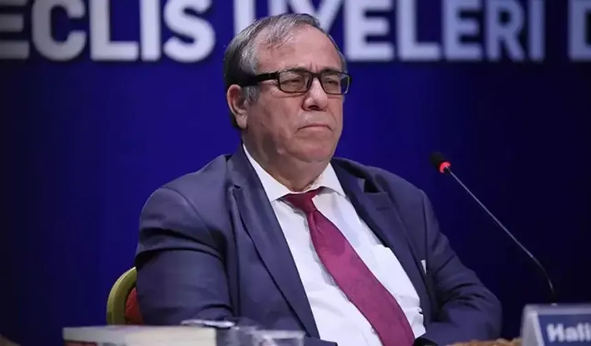 Cumhurbaşkanı Başdanışmanı Topçu'dan eski Sağlık Bakanı Halil Şıvgın için taziye mesajı