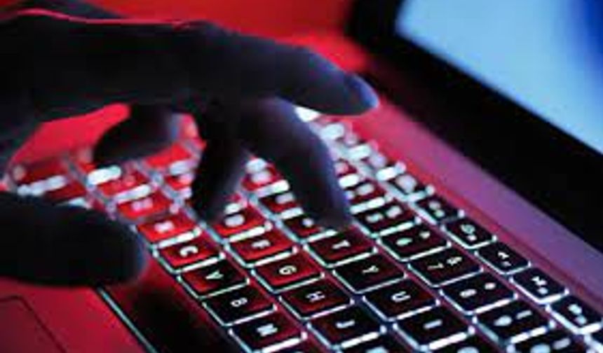 40 yaş üstü erkekler hedefte! Dolandıcılardan müstehcen site tuzağı!