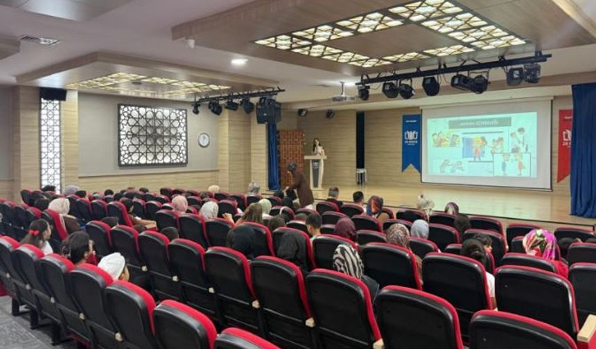 Ankara'da Veliler ve Öğrenciler Aynı Anda Eğitildi!