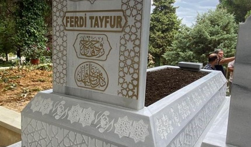 MHP Lideri Bahçeli, Ferdi Tayfur’un kabrini yaptırdı